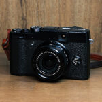 FUJIFILM X10