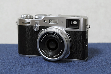 FUJIFILM X100F